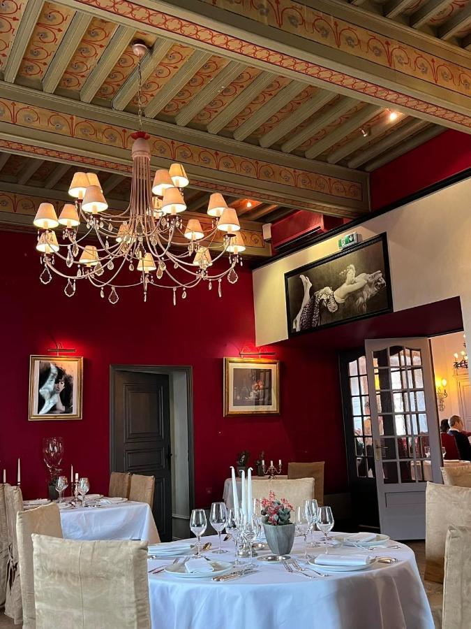Chateau De Castel Novel Boutique Hotel Varetz Bagian luar foto