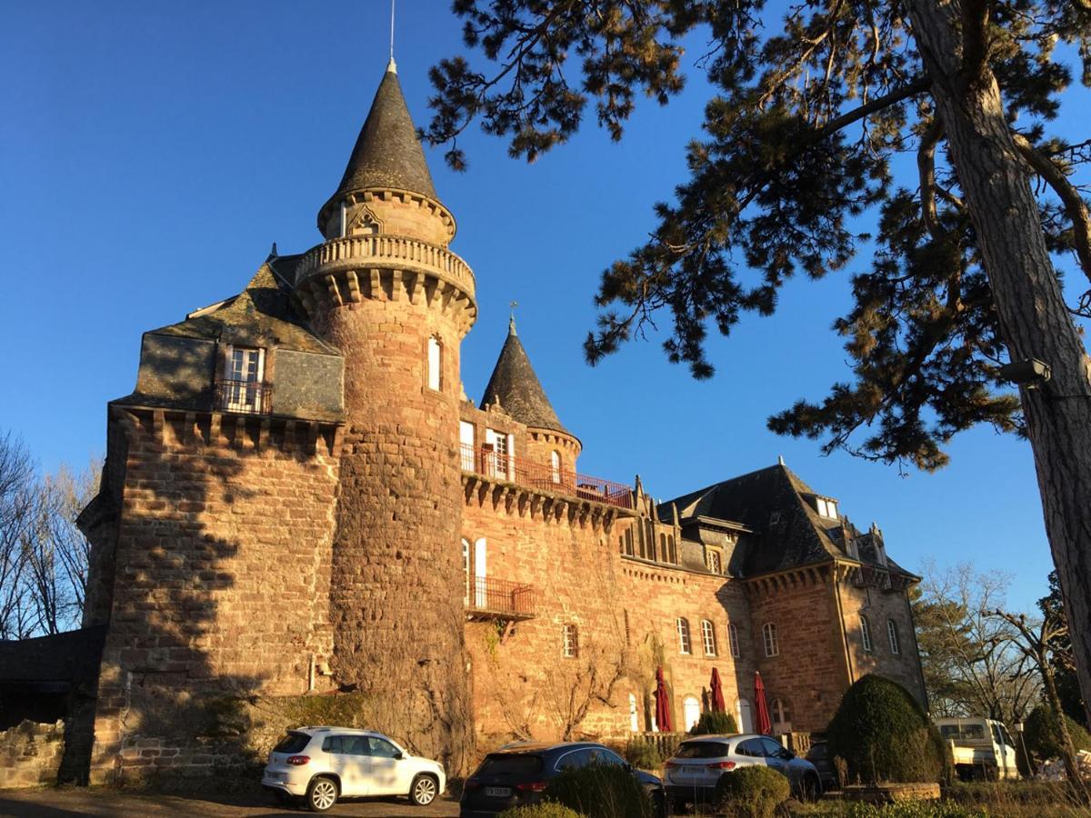 Chateau De Castel Novel Boutique Hotel Varetz Bagian luar foto