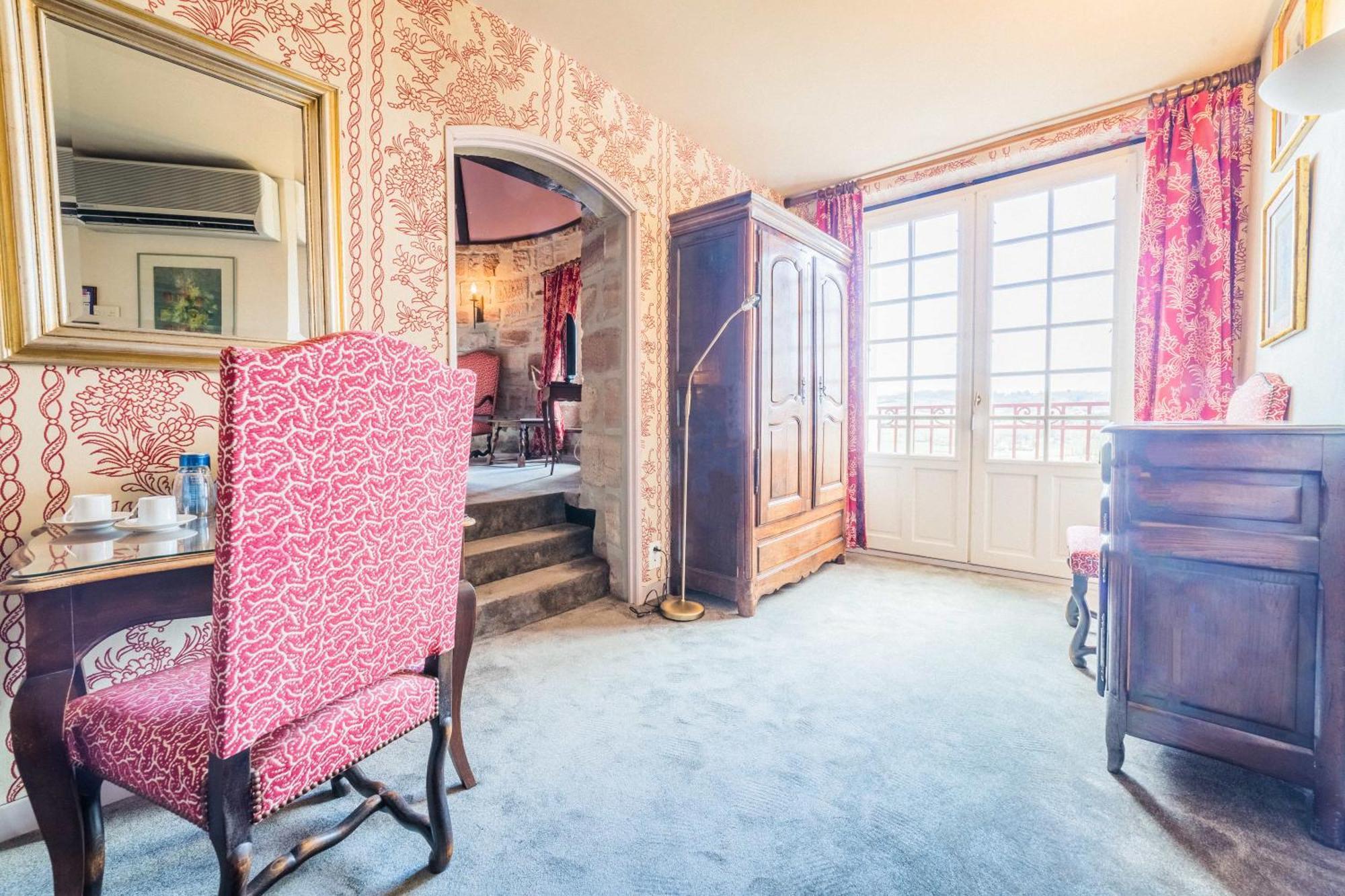 Chateau De Castel Novel Boutique Hotel Varetz Bagian luar foto