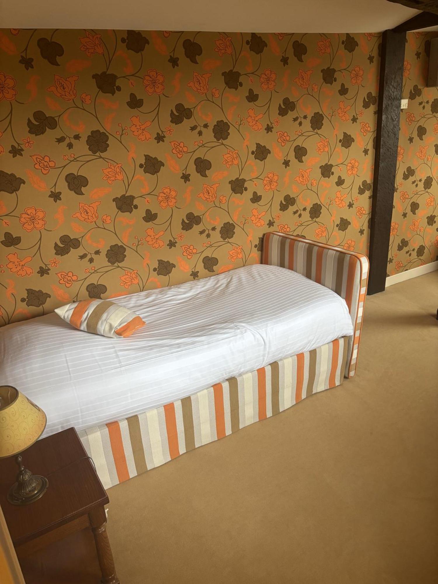Chateau De Castel Novel Boutique Hotel Varetz Bagian luar foto